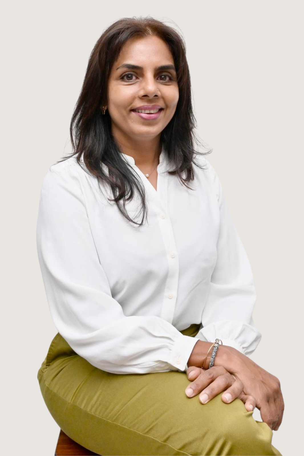 Dr. JHUMMON Navina Priya